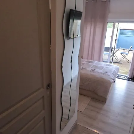 2 Personnes 3* Pinet (Herault)